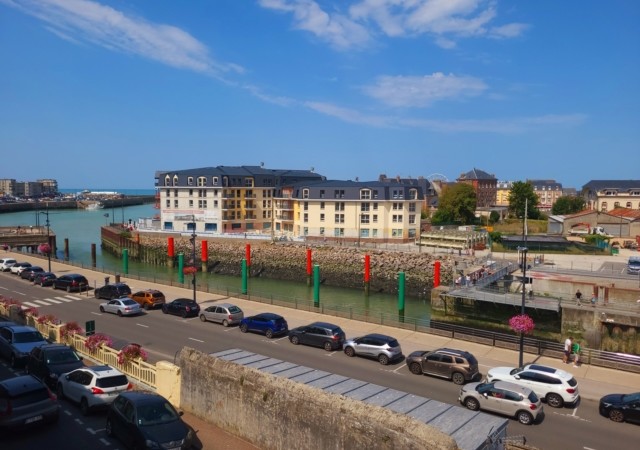 Très bel appartement vue sur le port